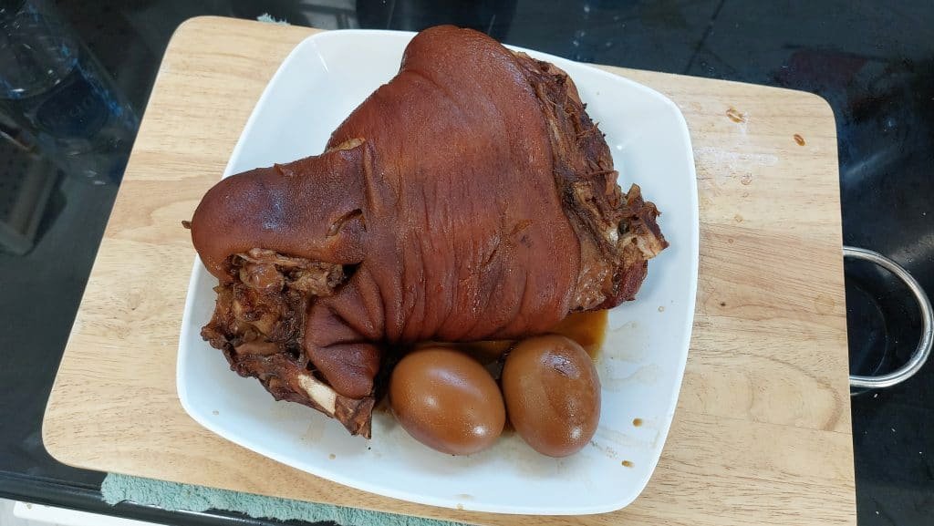 เคล็ดลับ วิธีทำขาหมูพะโล้ แบบง่ายๆ แต่แสนอร่อย ระดับ 5 ดาว - Boonbai.com เคล็ดลับ วิธีทำขาหมูพะโล้ แบบง่ายๆ แต่แสนอร่อย ระดับ 5 ดาว - Boonbai.Com